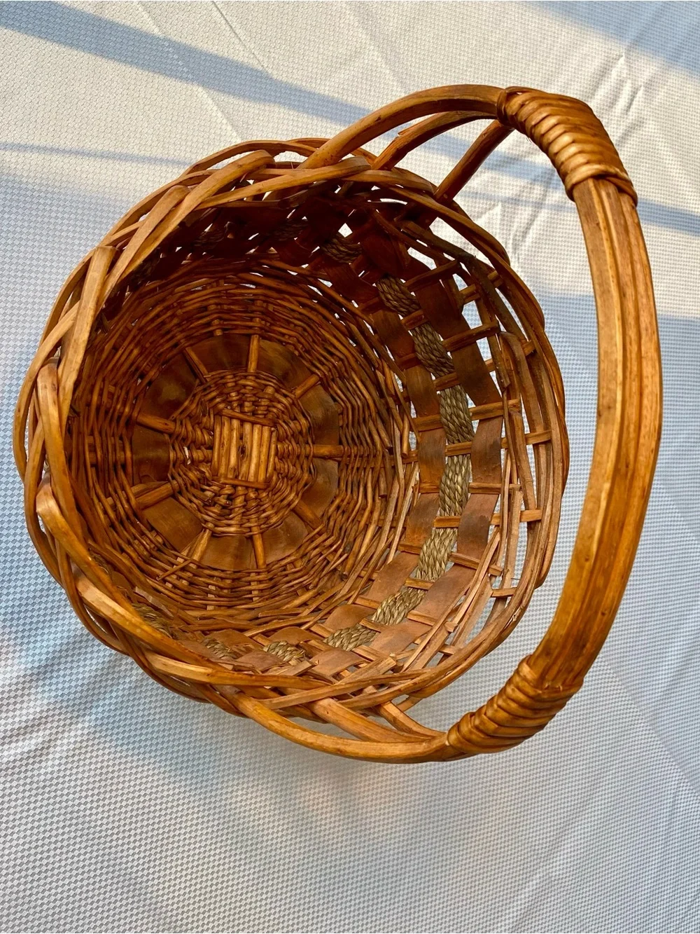 Natural Wicker Handled Basket - Warm Honey Brown